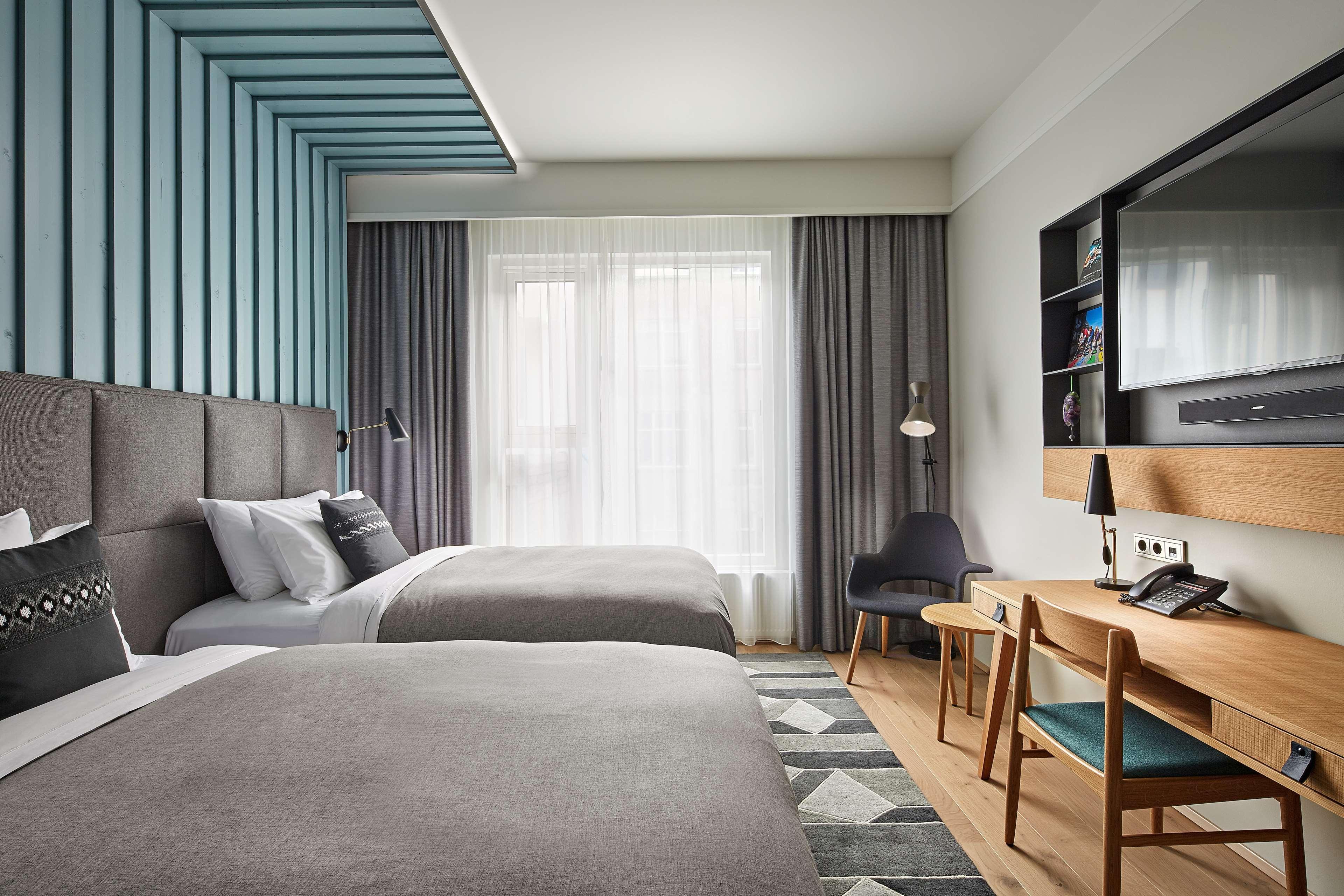 Canopy By Hilton Centre 4*